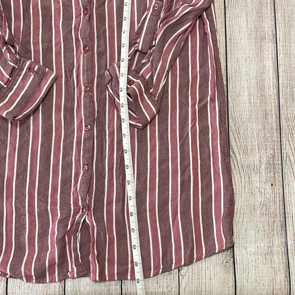 🌸 Clearance! 🌸 Pink Rose Striped Long Button Down Flannel Size M - Picture 5 of 7